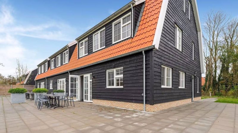 Luxe vakantiewoning in Den Burg met wellness